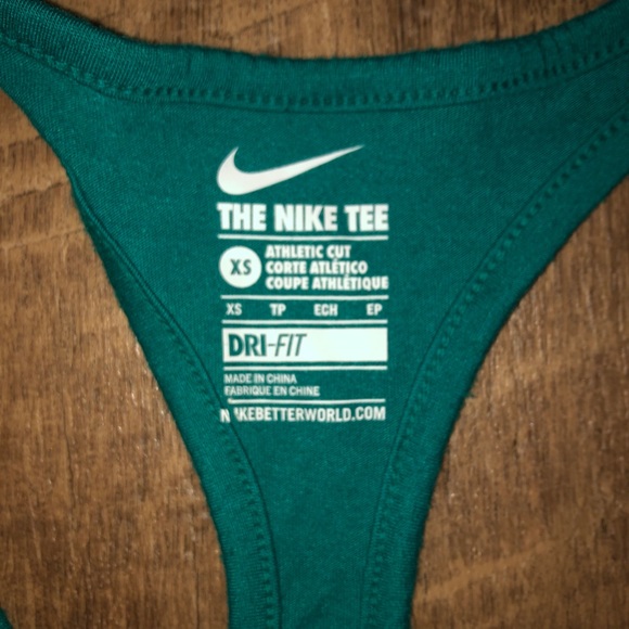 Nike workout tank top - Picture 3 of 3